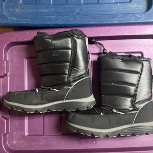 Lands End Kids Snow boots Sz 5